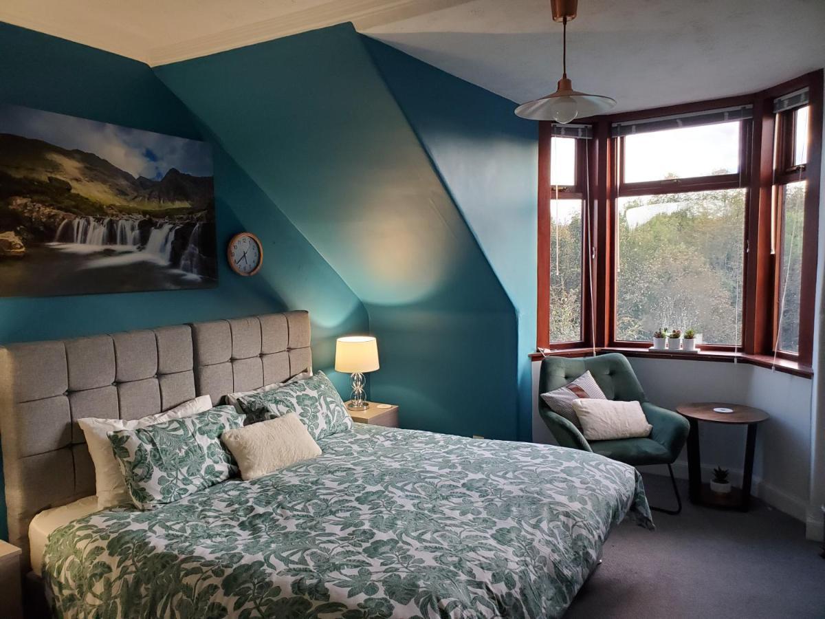 Carvetii - Mayhaven House - Tranquil Cul-De-Sac - 2 Bedrooms, Sleeps 4 Guests Dunfermline Kültér fotó