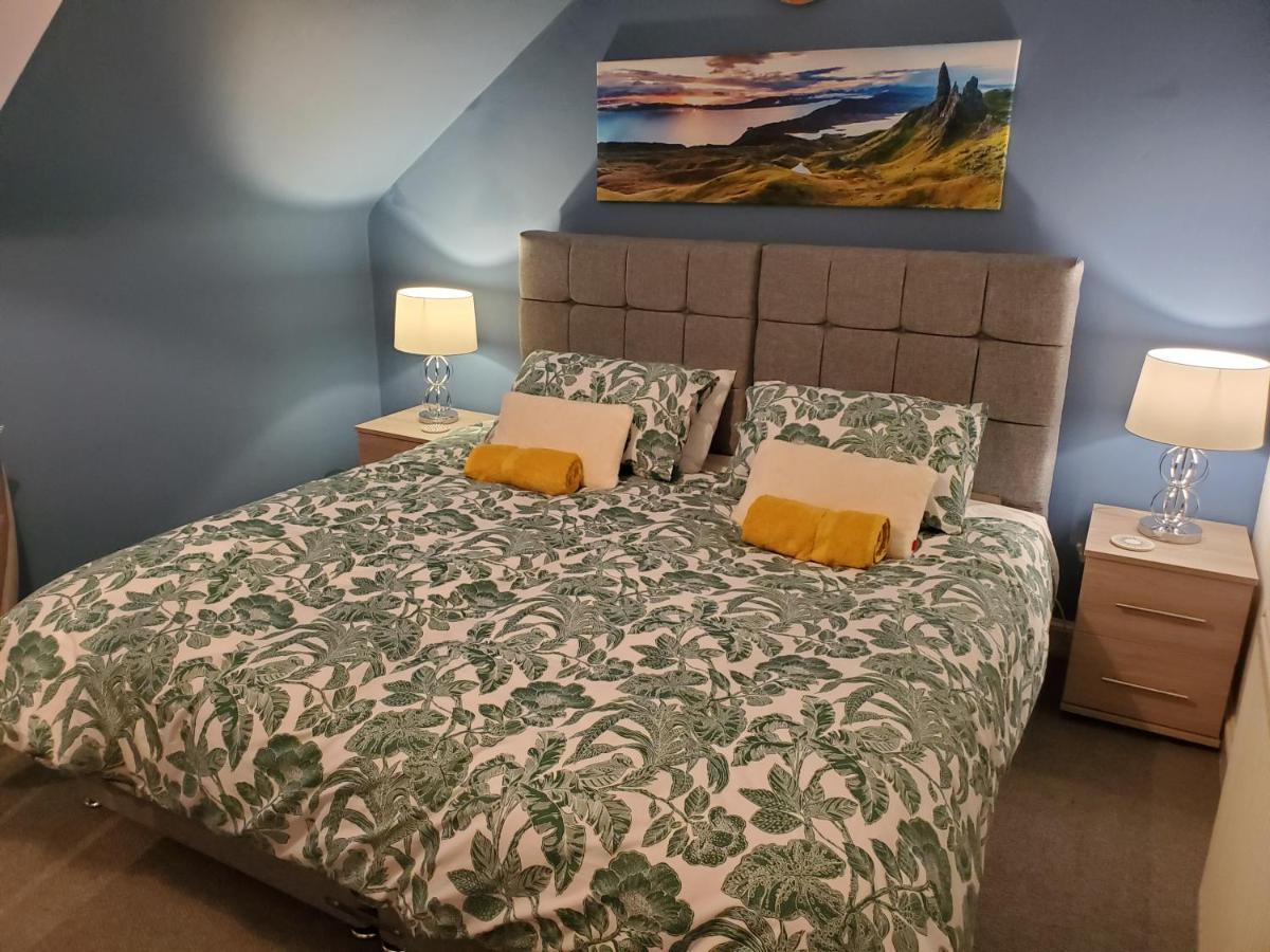 Carvetii - Mayhaven House - Tranquil Cul-De-Sac - 2 Bedrooms, Sleeps 4 Guests Dunfermline Kültér fotó